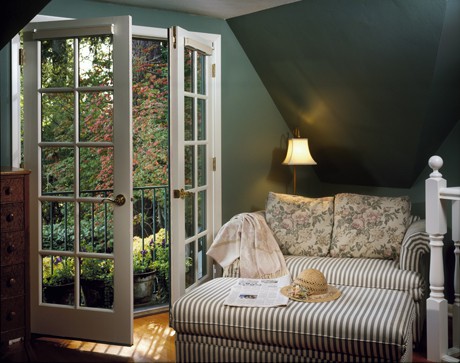 Fairmount Hills Cottage Restoration bedroom