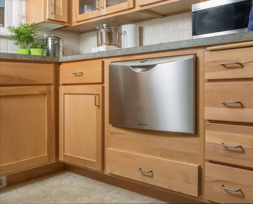 Small Cottage Kitchen & Bath Remodel oven