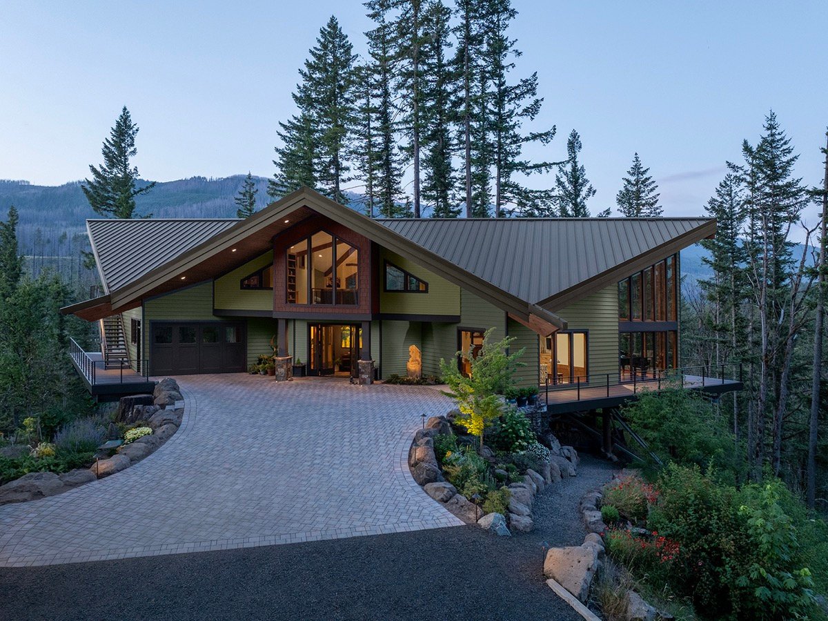 Indoor-Outdoor Living Ideas for Pacific Northwest Homes