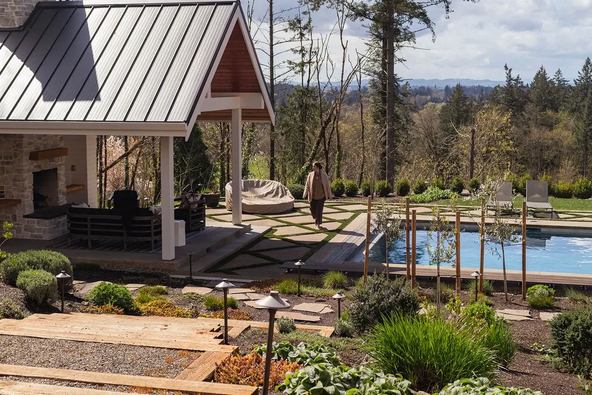 Why a Builder-Landscape Collaboration Leads to Better Outdoor Spaces