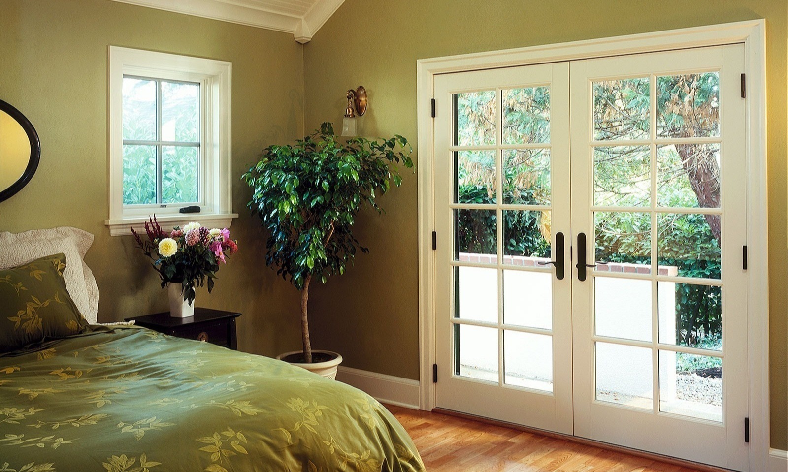 Fairmont-Hills-Cottage-restoration-Bedrm-Outside-5