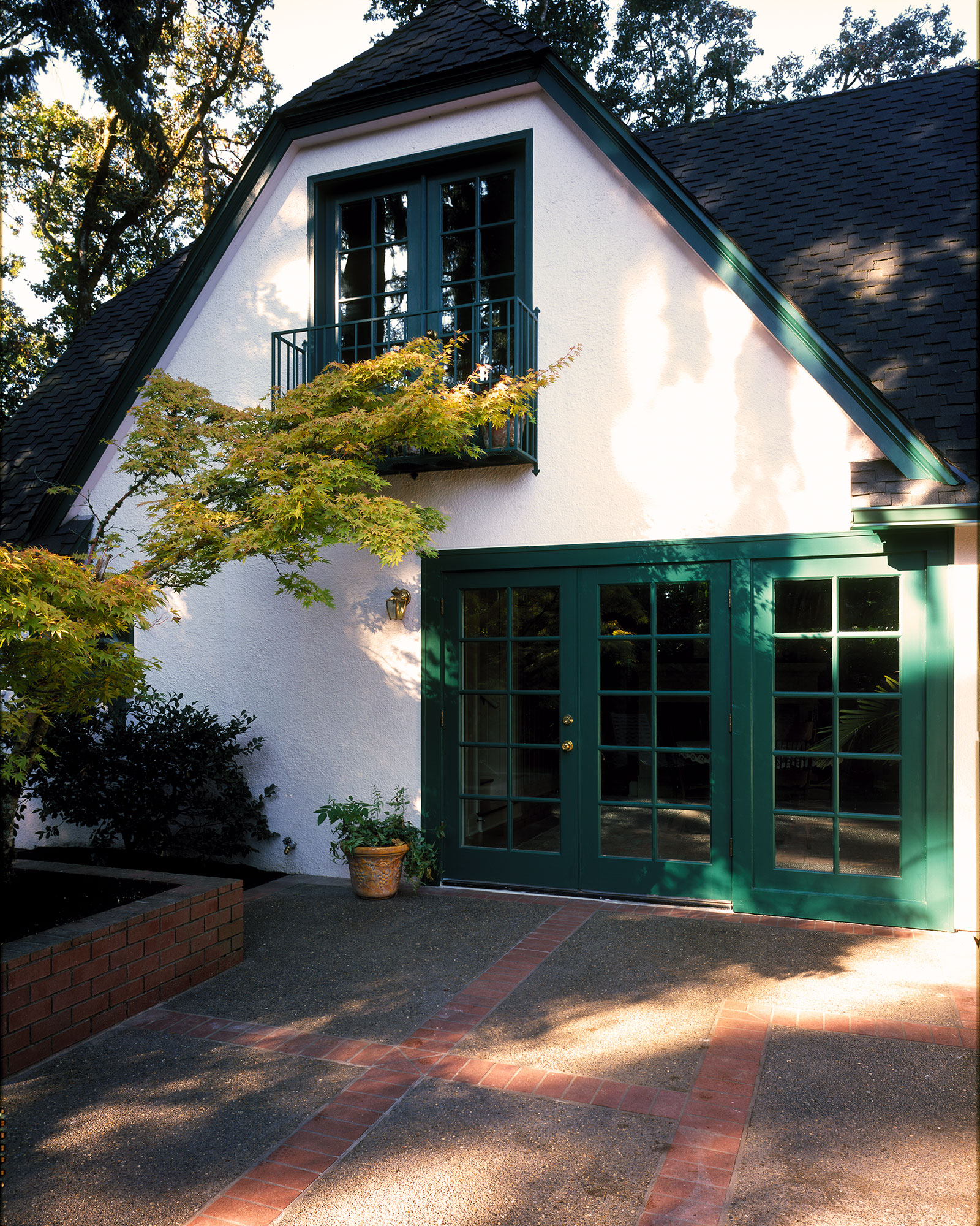 Fairmont-Hills-Cottage-restoration-rear-exterior