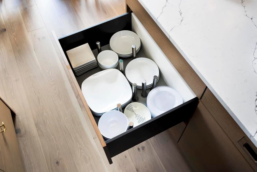 Reclaiming Order with Efficient Kitchen Storage Design
